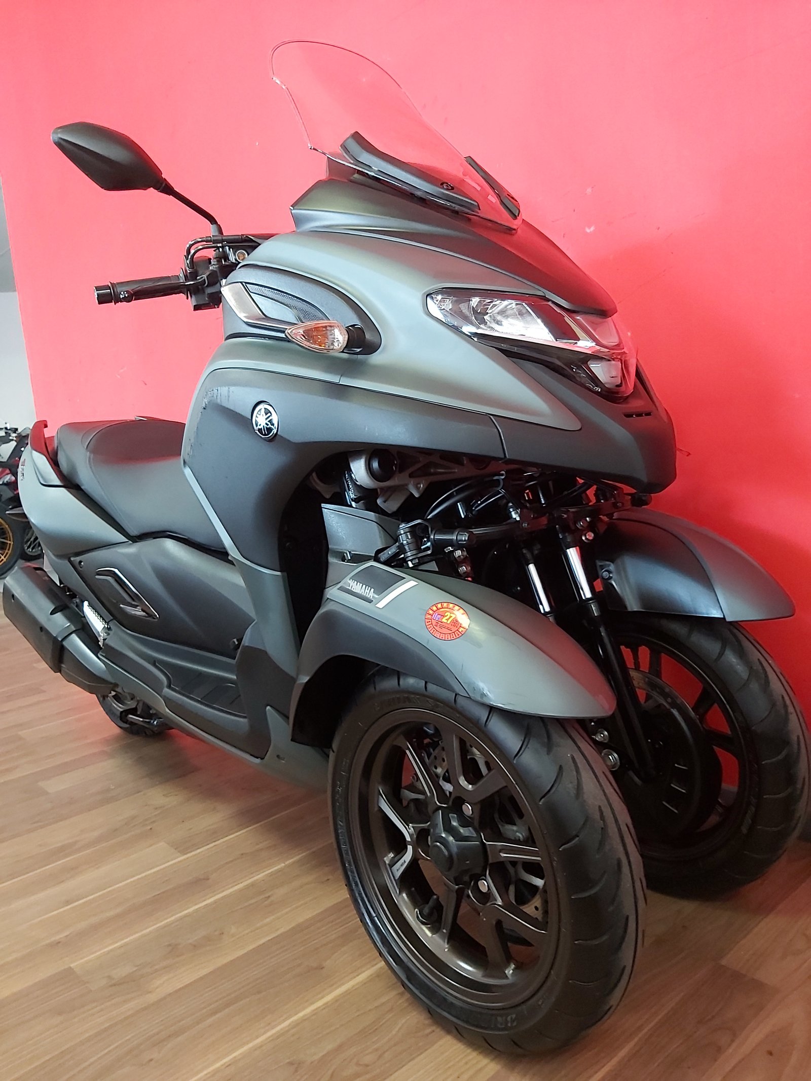 YAMAHA Tricity 300